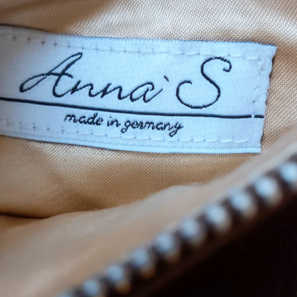 Anna S brown leather holster-style wallet